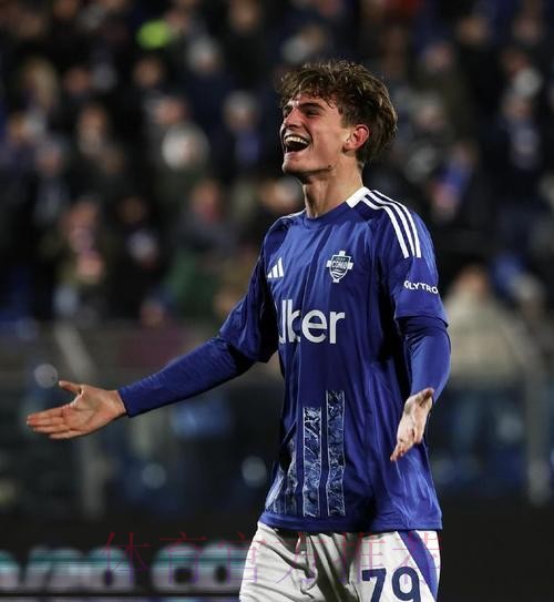 西媒:皇马想签回尼科-帕斯 他是阿隆索青睐的球员